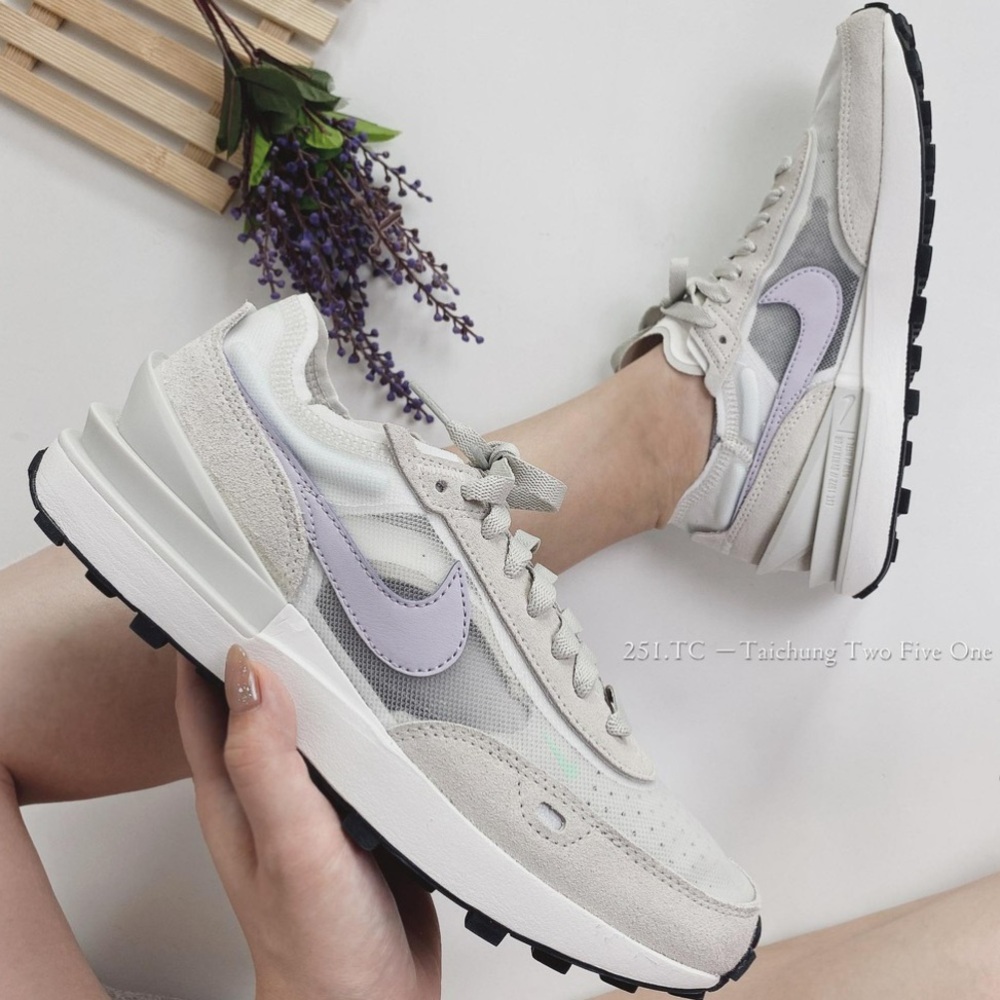 Nike Waffle One In “Infinite Lilac” women’s size 11 // men’s size 9.5